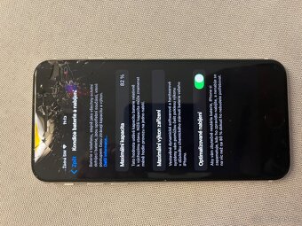 Iphone SE 2020 64 Gb - poškozený - 5