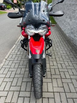 Moto Guzzi V85tt - 5