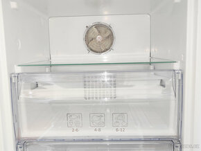 Lednice s mrazákem BEKO CN237231 K60365NE Na díly - 5