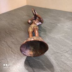 Socha, soška, těžítko - hudebnice Indie - 5