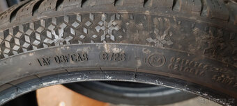 Zimní pneumatiky Continental 235/40R18 95V 5,50mm DOT 2023 - 5