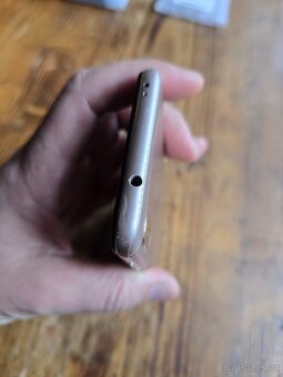 Xiaomi Mi A2 Lite, 64GB - 5