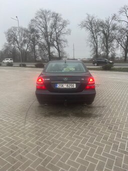 mercedes-benz w211 e240 - 5