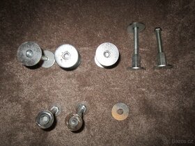 NÁBYTKOVÉ NOŽIČKY - 5