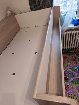 Prodám patrovou postel s úložným šuplíkem - 5