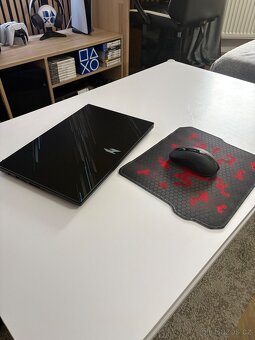 Herní notebook Acer Nitro V15 Black + příslušenství - 5