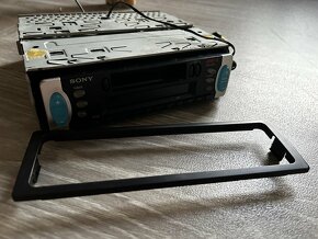 Sony XR-L200 - 5