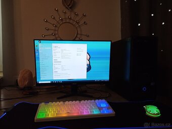 Prodám herní PC s herní klávesnicí herní myší podložkou - 5