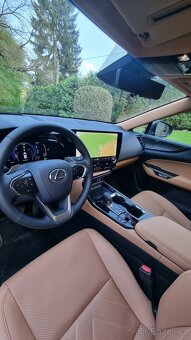 Lexus NX 450h+ model 2025 - 5