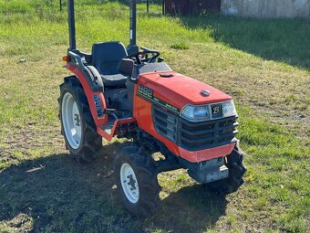 Malotraktor Kubota B92 - 5