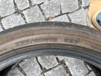 Pneu Bridgestone Potenza 225/40 R18 92Y - 5