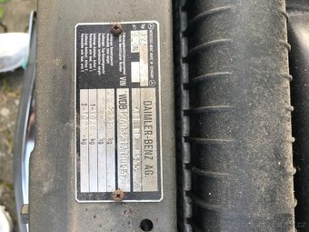 Mercedes Benz W126 380 SE - 5