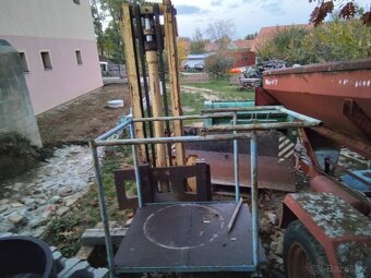 Zdvihací zařízení s plošinou - 5