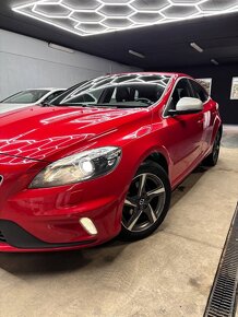 Volvo v40 Ř-design 2015 rok - 5