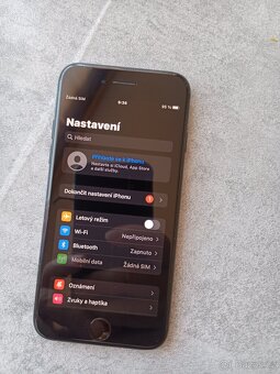 Apple iPhone 7 32GB - 5