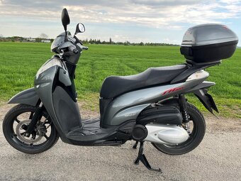 Honda SH 300 - 5