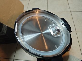 Sada horkovzdušné fritézy MasterPro FryCook a tlakového hrnc - 5