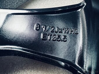 TOP kola 19” Mercedes E W214 originál - 5