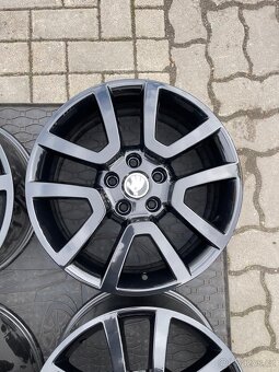 ORIGINÁL Alu Škoda SPITZBERG R17, 5x112 - TOP STAV - 5