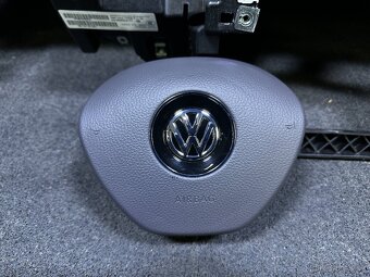 VW Touareg III CR7 palubni deska airbagy - 5