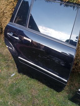 MERCEDES BENZ GL X164 RV 2008 DVEŘE P.P. A P.Z. ČERNÉ - 5
