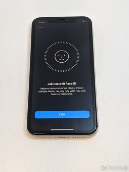 iPhone 11 64gb white. Dobru stav. Baterie 87%. Záruka 6 měs. - 5