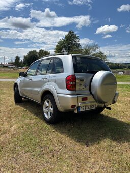 Toyota RAV4 - 5