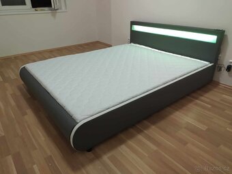 Postel dizajnová nová z eco kůže s led osvětlením NOVÁ - 5