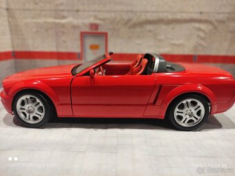 Ford mustang Cabrio 1:18 - 5