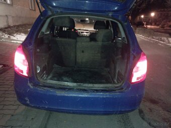 Prodám auto značky Škoda Fabia. - 5