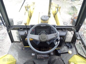 Traktor bagr JCB - 5