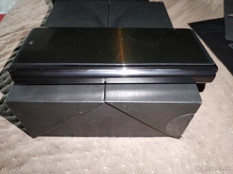 Samsung galaxy fold 2 - 5