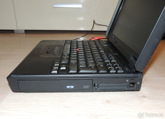Zachovalý ThinkPad 770Z - 5