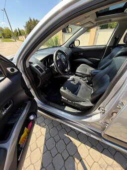 Mitsubishi Outlander 2.2 / 2010 / 115kW - 5
