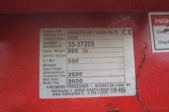 Štípací automat hakki pilke Falcon 35 plus podavaci stul - 5