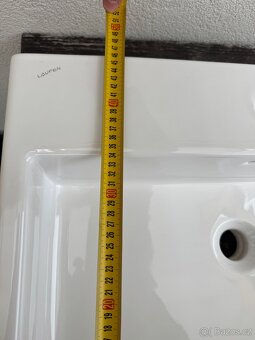 Velke umyvadlo Laufen 150cm Nove - 5