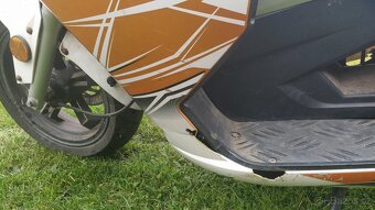 Skútr Longjia 125 - 5