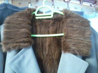 retro kabát s  kožešinou - 5