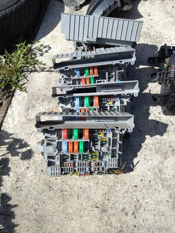 BMW Pojistková skříň - 5