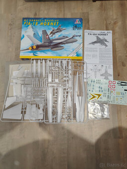 Technika 1:35, letadla 1:48, barvy Humbrol - 5