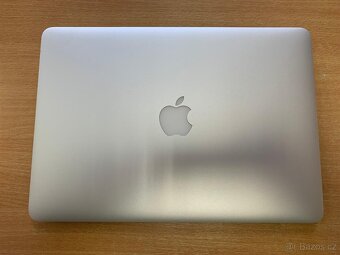MacBook Air 13" A1466 (2015) 128GB + nabíječka - 5