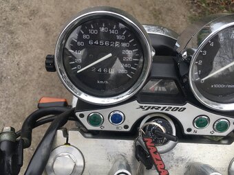 Yamaha XJR 1200 - 5