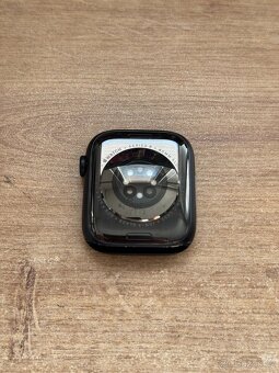 Apple Watch 8 45mm Cellular - 5