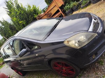 Opel Zafira 1.8 na LPG rok 2007 - 5