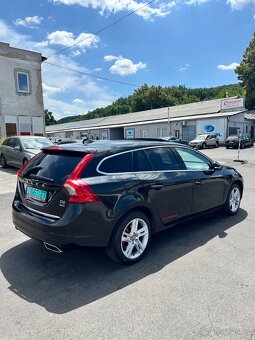 Volvo V60 D6 Summum AWD - 5