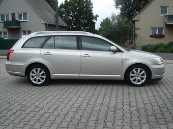 TOYOTA AVENSIS KOMBI 2.0 D-4D,NOVÁ STK,MODEL 2005 - 5