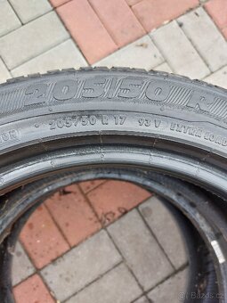 205/50R17 93V 6,5-7MM SEMPERIT - 5
