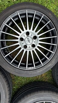 Prodam Alu kola Aez valencia dark 5x112r17 225/45r17 - 5