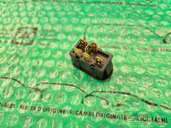 spínač elektrického stahování okna Škoda Favorit, Felicia - 5