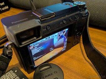 Panasonic LUMIX DMC-GX80 +Lumix G Vario 12-32 mm f/3,5-5,6 - 5